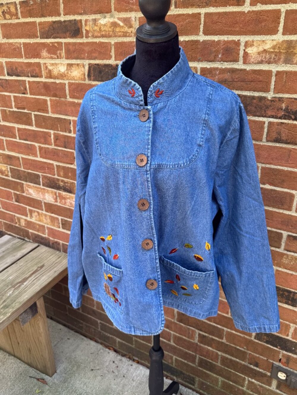 Breckenridge Woman 2X Embroidered Fall Denim Jacket Cottagecore Leaves Acorn